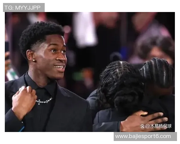 生涯首次绝杀球震撼全场埃奇库姆激动分享这一历史时刻 生涯首次绝杀球震撼全场埃奇库姆激动分享这一历史时刻