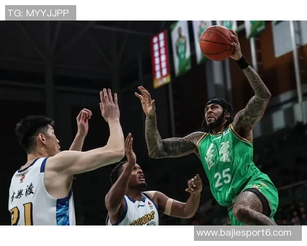 加尔扎强调快节奏与专注并重打造聪明拼抢积极的篮球风格