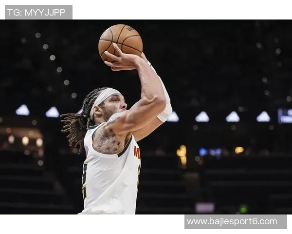 戈登称赞库里超难三分将比赛拖入加时展现真正的斯蒂芬风采